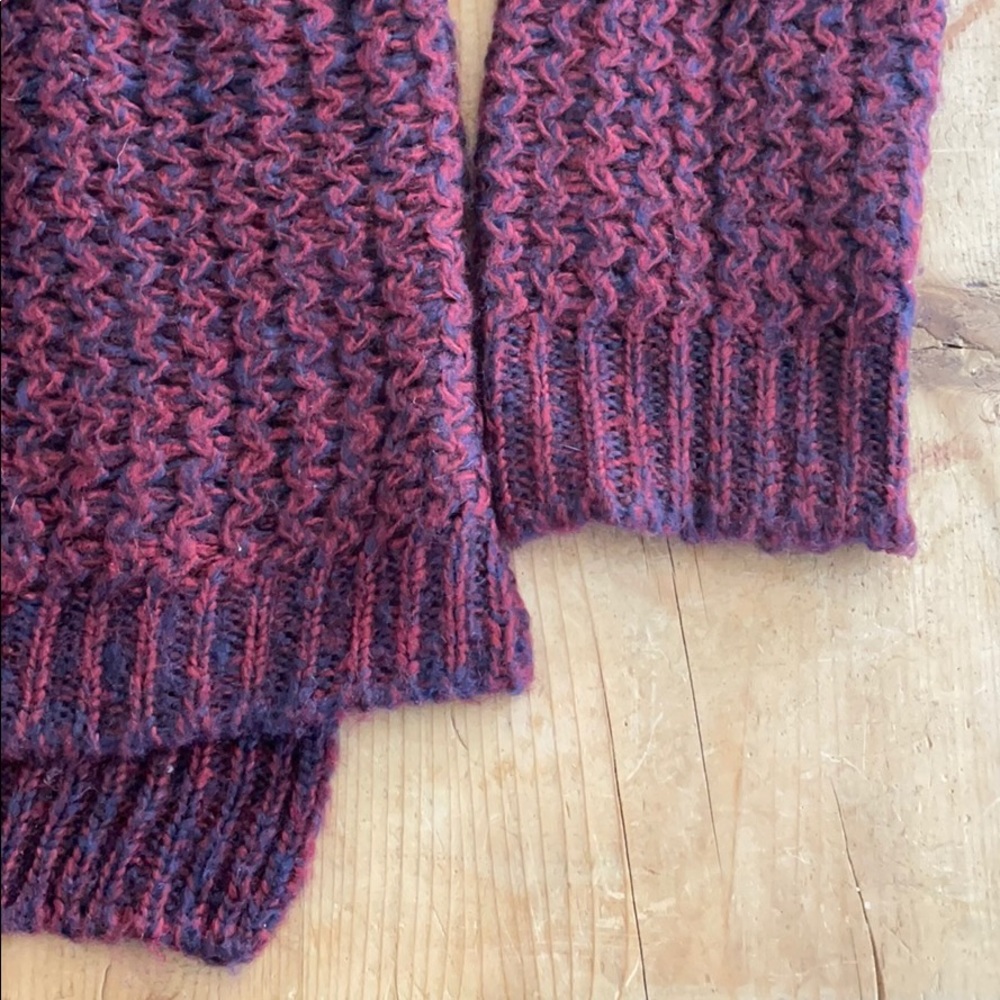 Sweater - Picture 3 of 4